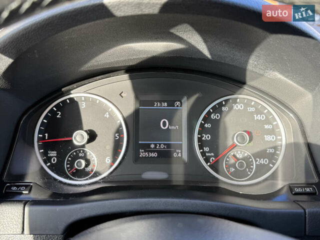 Серый Фольксваген Тигуан, объемом двигателя 2 л и пробегом 205 тыс. км за 15500 $, фото 48 на Automoto.ua