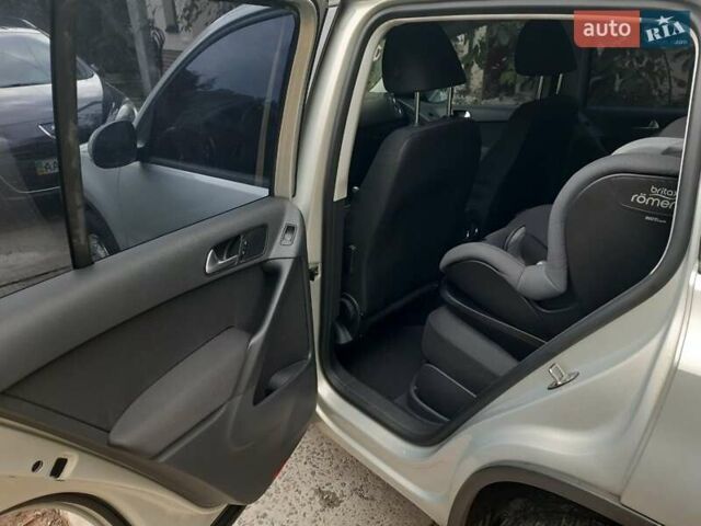 Сірий Фольксваген Тігуан, об'ємом двигуна 1.98 л та пробігом 175 тис. км за 15500 $, фото 4 на Automoto.ua