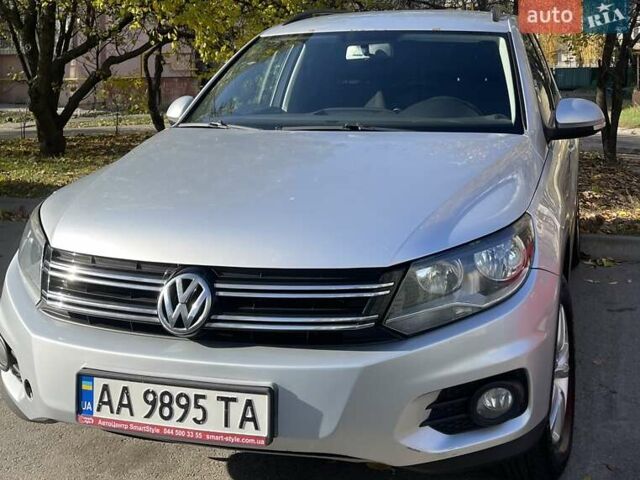 Серый Фольксваген Тигуан, объемом двигателя 1.98 л и пробегом 250 тыс. км за 13200 $, фото 1 на Automoto.ua