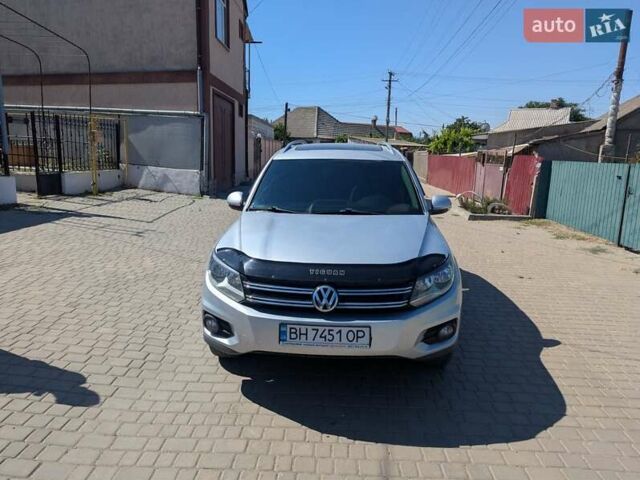 Серый Фольксваген Тигуан, объемом двигателя 1.98 л и пробегом 156 тыс. км за 12200 $, фото 8 на Automoto.ua