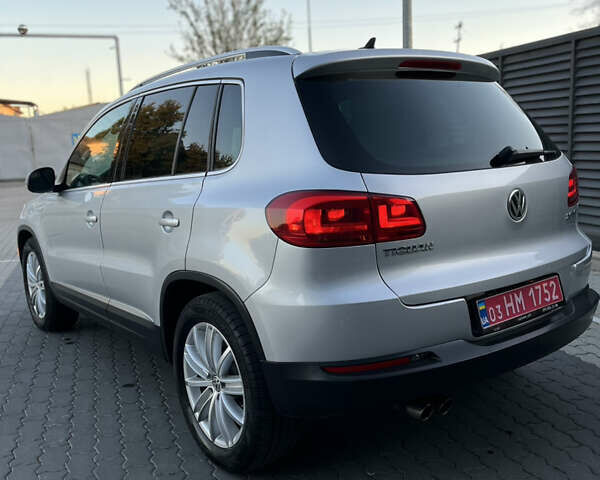 Сірий Фольксваген Тігуан, об'ємом двигуна 1.97 л та пробігом 251 тис. км за 9999 $, фото 8 на Automoto.ua