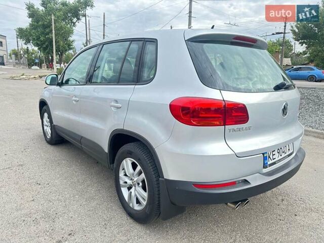 Сірий Фольксваген Тігуан, об'ємом двигуна 1.98 л та пробігом 132 тис. км за 11500 $, фото 19 на Automoto.ua