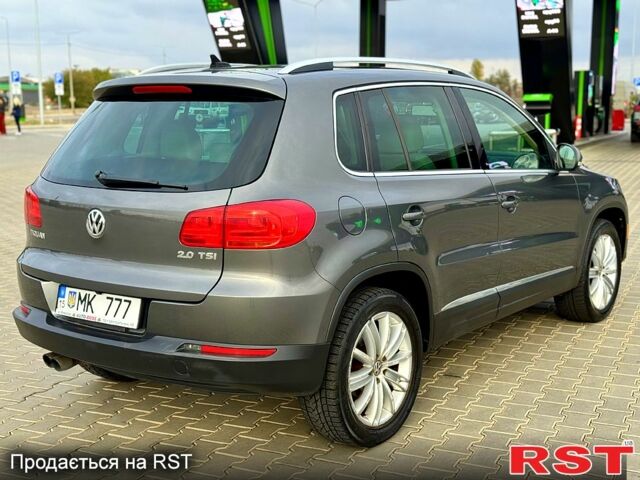 Сірий Фольксваген Тігуан, об'ємом двигуна 2 л та пробігом 184 тис. км за 11500 $, фото 2 на Automoto.ua