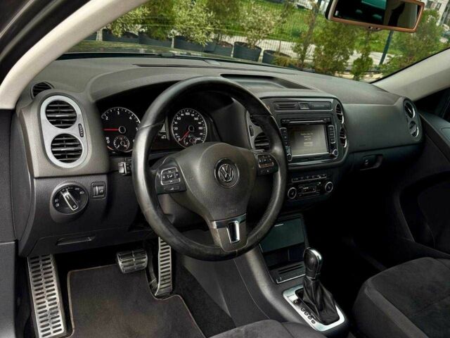 Сірий Фольксваген Тігуан, об'ємом двигуна 2 л та пробігом 186 тис. км за 14500 $, фото 19 на Automoto.ua