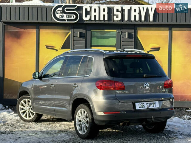 Серый Фольксваген Тигуан, объемом двигателя 2 л и пробегом 205 тыс. км за 15500 $, фото 2 на Automoto.ua