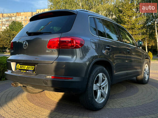 Серый Фольксваген Тигуан, объемом двигателя 2 л и пробегом 195 тыс. км за 10800 $, фото 6 на Automoto.ua