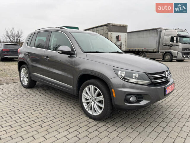 Серый Фольксваген Тигуан, объемом двигателя 1.98 л и пробегом 239 тыс. км за 11000 $, фото 2 на Automoto.ua
