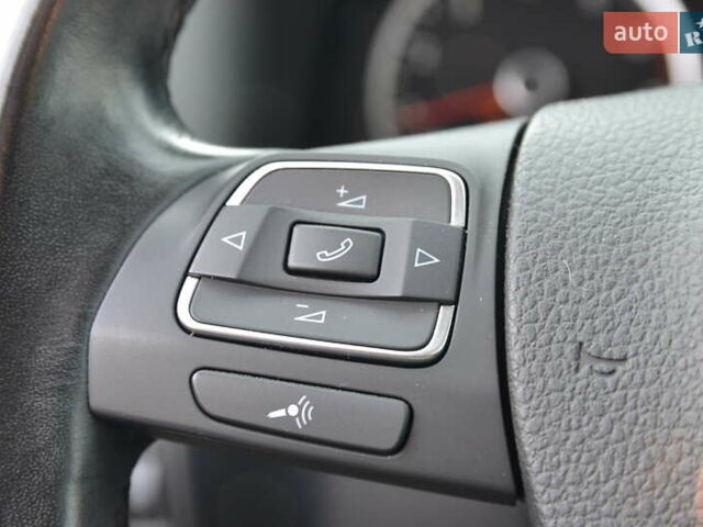 Сірий Фольксваген Тігуан, об'ємом двигуна 1.98 л та пробігом 310 тис. км за 10999 $, фото 25 на Automoto.ua