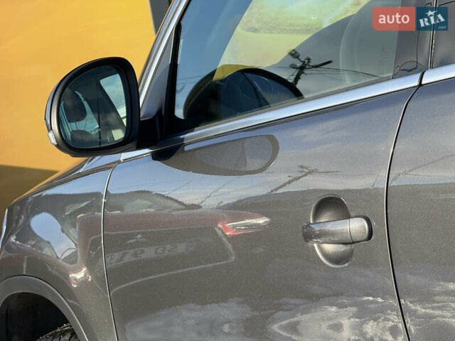 Серый Фольксваген Тигуан, объемом двигателя 2 л и пробегом 205 тыс. км за 15500 $, фото 17 на Automoto.ua