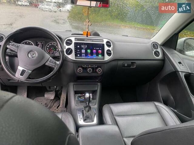 Сірий Фольксваген Тігуан, об'ємом двигуна 1.98 л та пробігом 207 тис. км за 12000 $, фото 1 на Automoto.ua