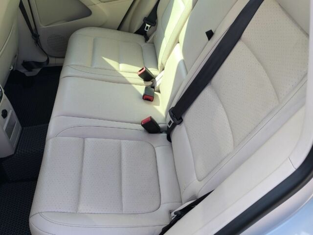 Серый Фольксваген Тигуан, объемом двигателя 2 л и пробегом 117 тыс. км за 12100 $, фото 14 на Automoto.ua