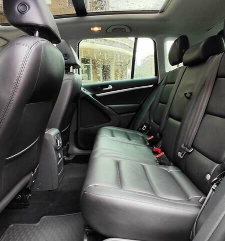 Серый Фольксваген Тигуан, объемом двигателя 1.98 л и пробегом 202 тыс. км за 13300 $, фото 52 на Automoto.ua