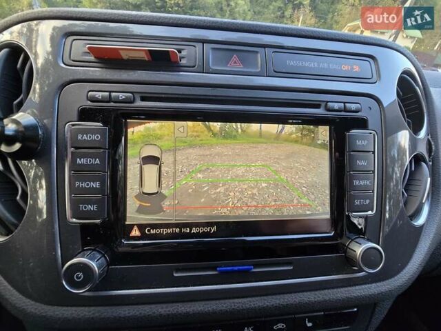 Серый Фольксваген Тигуан, объемом двигателя 1.98 л и пробегом 168 тыс. км за 12800 $, фото 14 на Automoto.ua