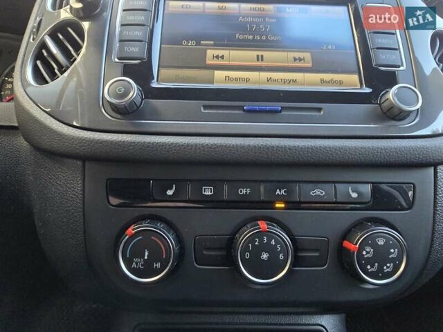 Серый Фольксваген Тигуан, объемом двигателя 1.98 л и пробегом 168 тыс. км за 12800 $, фото 15 на Automoto.ua