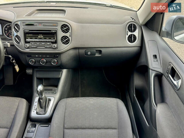 Серый Фольксваген Тигуан, объемом двигателя 1.98 л и пробегом 203 тыс. км за 10600 $, фото 38 на Automoto.ua