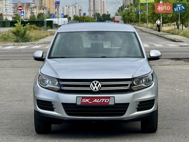 Серый Фольксваген Тигуан, объемом двигателя 1.98 л и пробегом 203 тыс. км за 10600 $, фото 53 на Automoto.ua