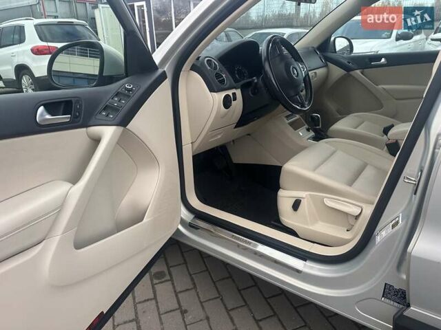 Сірий Фольксваген Тігуан, об'ємом двигуна 1.98 л та пробігом 165 тис. км за 9999 $, фото 10 на Automoto.ua