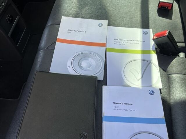 Серый Фольксваген Тигуан, объемом двигателя 2 л и пробегом 182 тыс. км за 13000 $, фото 17 на Automoto.ua