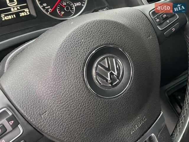 Серый Фольксваген Тигуан, объемом двигателя 2 л и пробегом 242 тыс. км за 13800 $, фото 10 на Automoto.ua