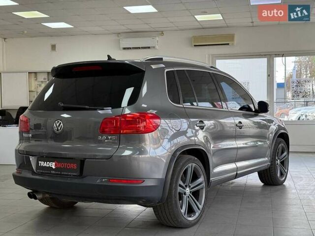 Серый Фольксваген Тигуан, объемом двигателя 2 л и пробегом 156 тыс. км за 12790 $, фото 8 на Automoto.ua
