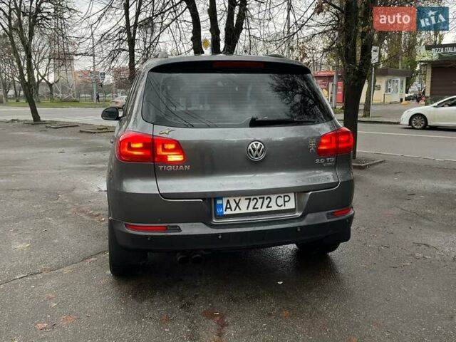 Серый Фольксваген Тигуан, объемом двигателя 2 л и пробегом 242 тыс. км за 13800 $, фото 4 на Automoto.ua