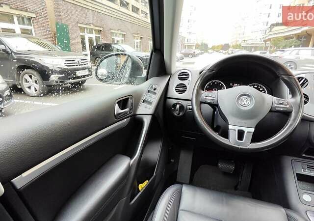 Серый Фольксваген Тигуан, объемом двигателя 1.98 л и пробегом 202 тыс. км за 13300 $, фото 46 на Automoto.ua