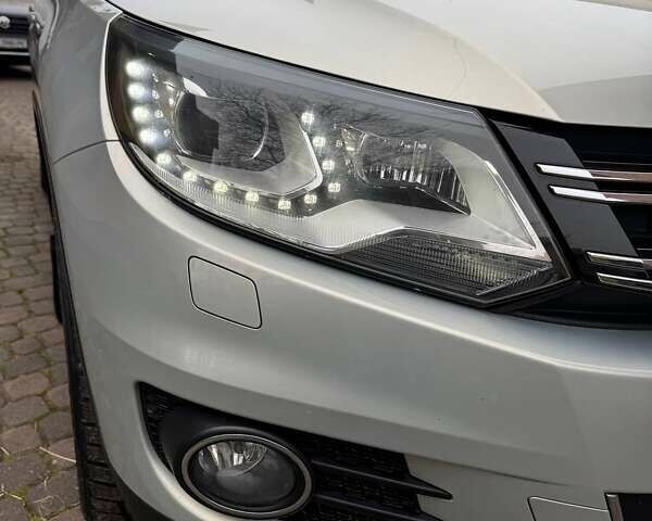 Серый Фольксваген Тигуан, объемом двигателя 1.99 л и пробегом 147 тыс. км за 15900 $, фото 7 на Automoto.ua