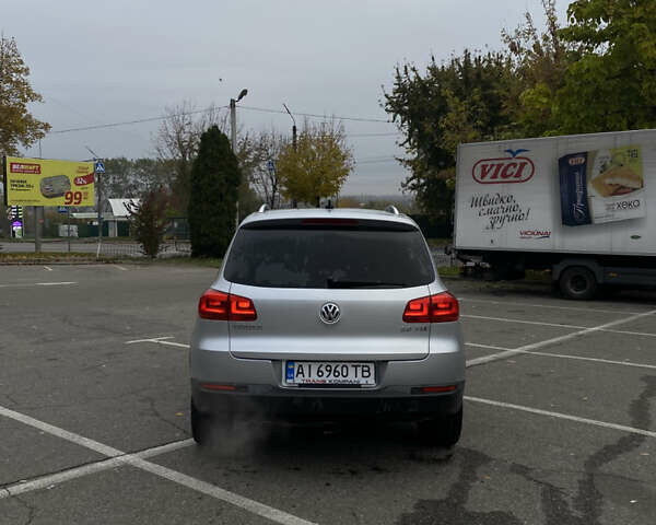 Серый Фольксваген Тигуан, объемом двигателя 1.98 л и пробегом 294 тыс. км за 11500 $, фото 5 на Automoto.ua