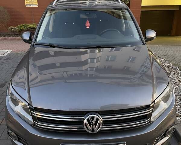 Серый Фольксваген Тигуан, объемом двигателя 1.97 л и пробегом 247 тыс. км за 14500 $, фото 54 на Automoto.ua