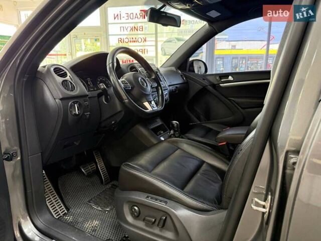 Серый Фольксваген Тигуан, объемом двигателя 2 л и пробегом 156 тыс. км за 12790 $, фото 26 на Automoto.ua