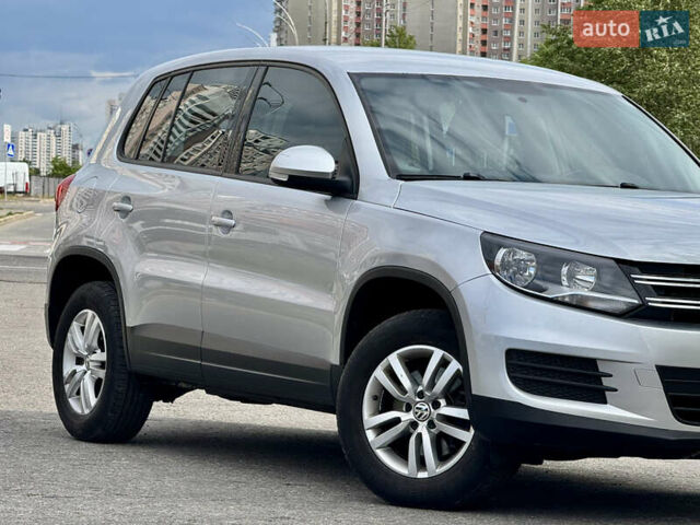 Серый Фольксваген Тигуан, объемом двигателя 1.98 л и пробегом 203 тыс. км за 10600 $, фото 59 на Automoto.ua