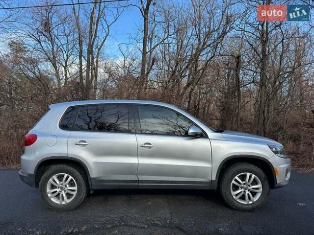 Сірий Фольксваген Тігуан, об'ємом двигуна 1.98 л та пробігом 110 тис. км за 11300 $, фото 1 на Automoto.ua