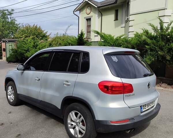 Сірий Фольксваген Тігуан, об'ємом двигуна 1.98 л та пробігом 267 тис. км за 13500 $, фото 4 на Automoto.ua