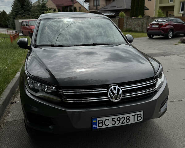 Сірий Фольксваген Тігуан, об'ємом двигуна 1.98 л та пробігом 199 тис. км за 10500 $, фото 12 на Automoto.ua