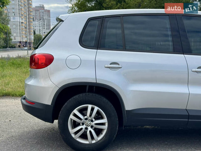 Серый Фольксваген Тигуан, объемом двигателя 1.98 л и пробегом 203 тыс. км за 10600 $, фото 68 на Automoto.ua