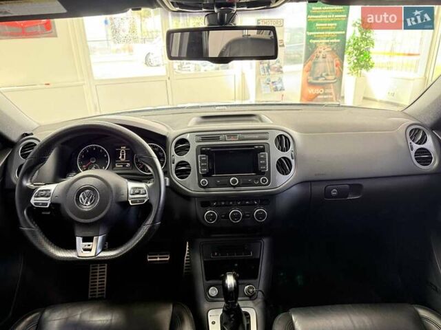 Серый Фольксваген Тигуан, объемом двигателя 2 л и пробегом 156 тыс. км за 12790 $, фото 21 на Automoto.ua