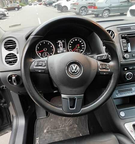 Серый Фольксваген Тигуан, объемом двигателя 1.98 л и пробегом 202 тыс. км за 13300 $, фото 65 на Automoto.ua