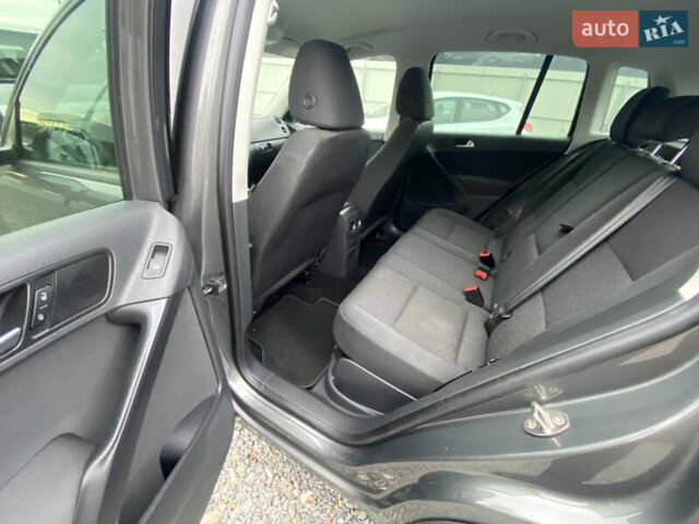 Серый Фольксваген Тигуан, объемом двигателя 1.98 л и пробегом 309 тыс. км за 9300 $, фото 19 на Automoto.ua