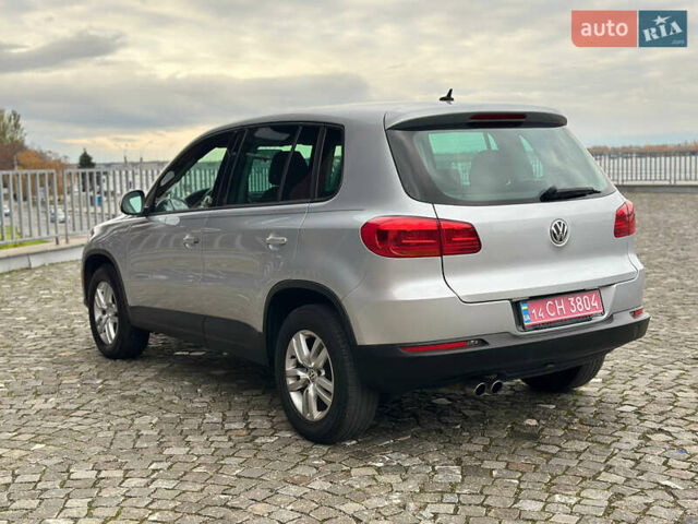 Сірий Фольксваген Тігуан, об'ємом двигуна 1.98 л та пробігом 130 тис. км за 9800 $, фото 7 на Automoto.ua