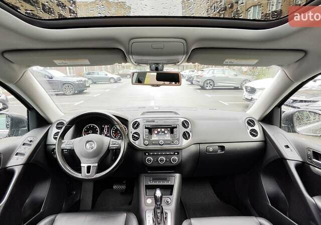 Серый Фольксваген Тигуан, объемом двигателя 1.98 л и пробегом 202 тыс. км за 13300 $, фото 42 на Automoto.ua
