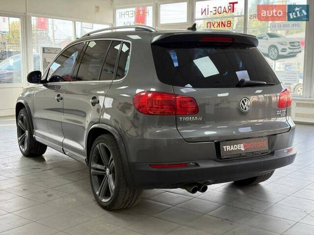 Серый Фольксваген Тигуан, объемом двигателя 2 л и пробегом 156 тыс. км за 12790 $, фото 12 на Automoto.ua