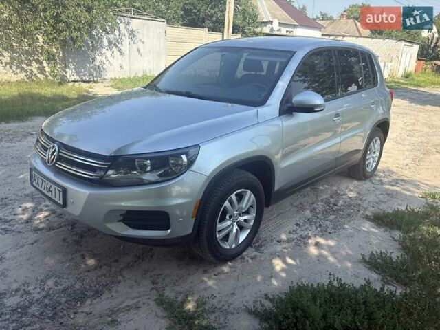 Серый Фольксваген Тигуан, объемом двигателя 1.98 л и пробегом 200 тыс. км за 14000 $, фото 11 на Automoto.ua