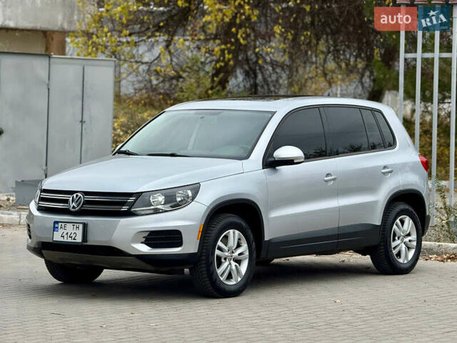 Сірий Фольксваген Тігуан, об'ємом двигуна 1.98 л та пробігом 230 тис. км за 11600 $, фото 2 на Automoto.ua