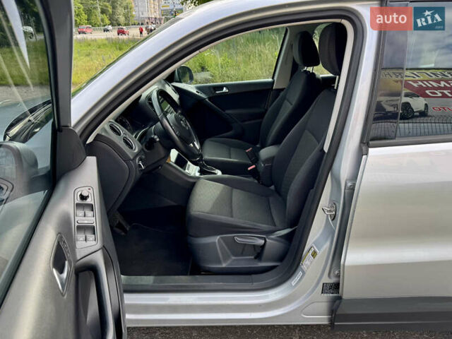 Серый Фольксваген Тигуан, объемом двигателя 1.98 л и пробегом 203 тыс. км за 10600 $, фото 17 на Automoto.ua