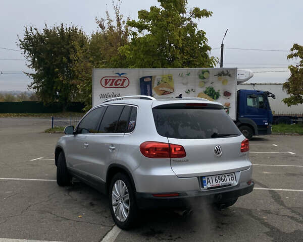 Серый Фольксваген Тигуан, объемом двигателя 1.98 л и пробегом 294 тыс. км за 11500 $, фото 4 на Automoto.ua
