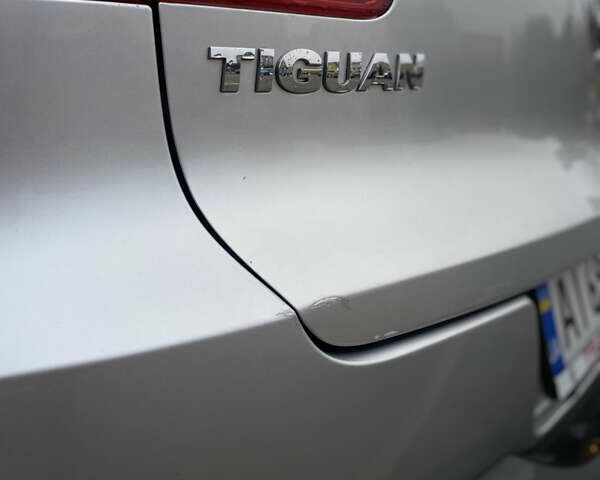 Серый Фольксваген Тигуан, объемом двигателя 1.98 л и пробегом 294 тыс. км за 11500 $, фото 12 на Automoto.ua