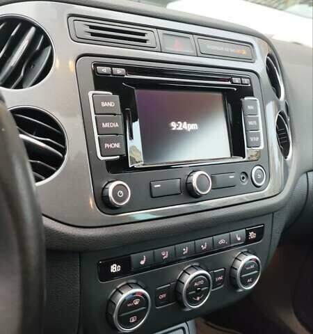 Серый Фольксваген Тигуан, объемом двигателя 1.98 л и пробегом 202 тыс. км за 13300 $, фото 64 на Automoto.ua