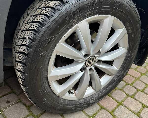 Серый Фольксваген Тигуан, объемом двигателя 1.99 л и пробегом 147 тыс. км за 15900 $, фото 9 на Automoto.ua