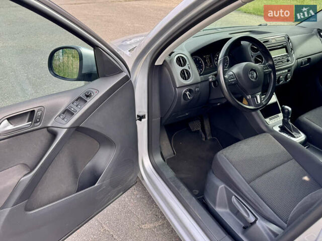 Серый Фольксваген Тигуан, объемом двигателя 1.98 л и пробегом 203 тыс. км за 10600 $, фото 15 на Automoto.ua