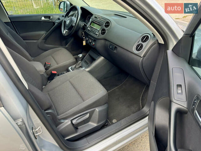 Серый Фольксваген Тигуан, объемом двигателя 1.98 л и пробегом 203 тыс. км за 10600 $, фото 32 на Automoto.ua